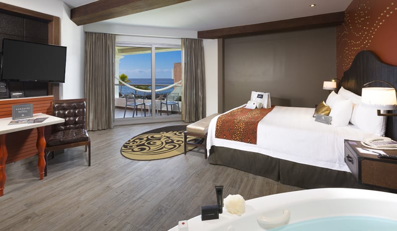 HARD ROCK HACIENDA ROCK ROYALTY PARTIAL OCEAN VIEW KING